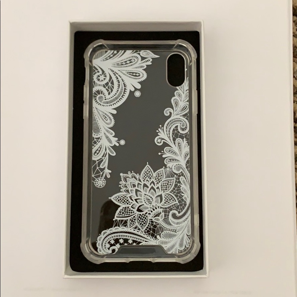 iPhone XR case - Picture 2 of 2
